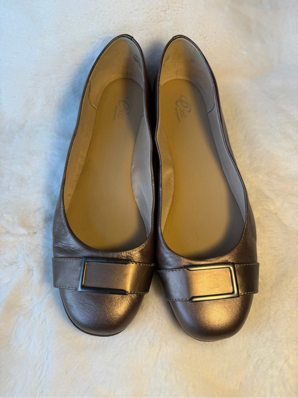 Easy Spirit Metallic Bronze Women’s Ballet Flats with Rubber Soles Size 8.5